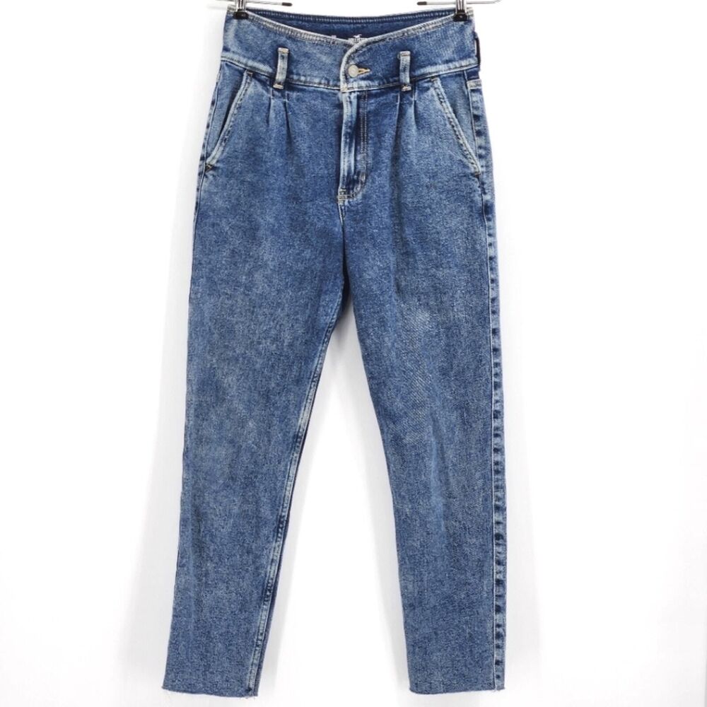 Hollister Ultra High Rise Mom Jeans 26x27 Womens Blue Denim Stretch Pleat Front